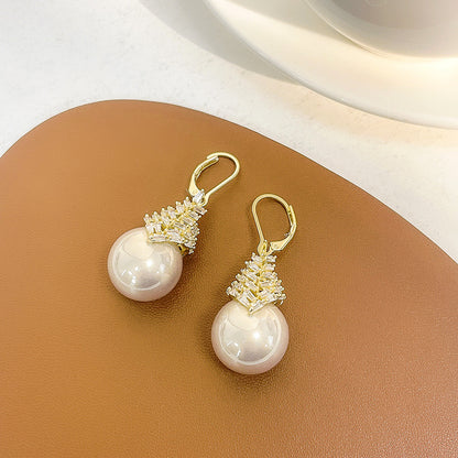 Elegant And Exquisite Earrings